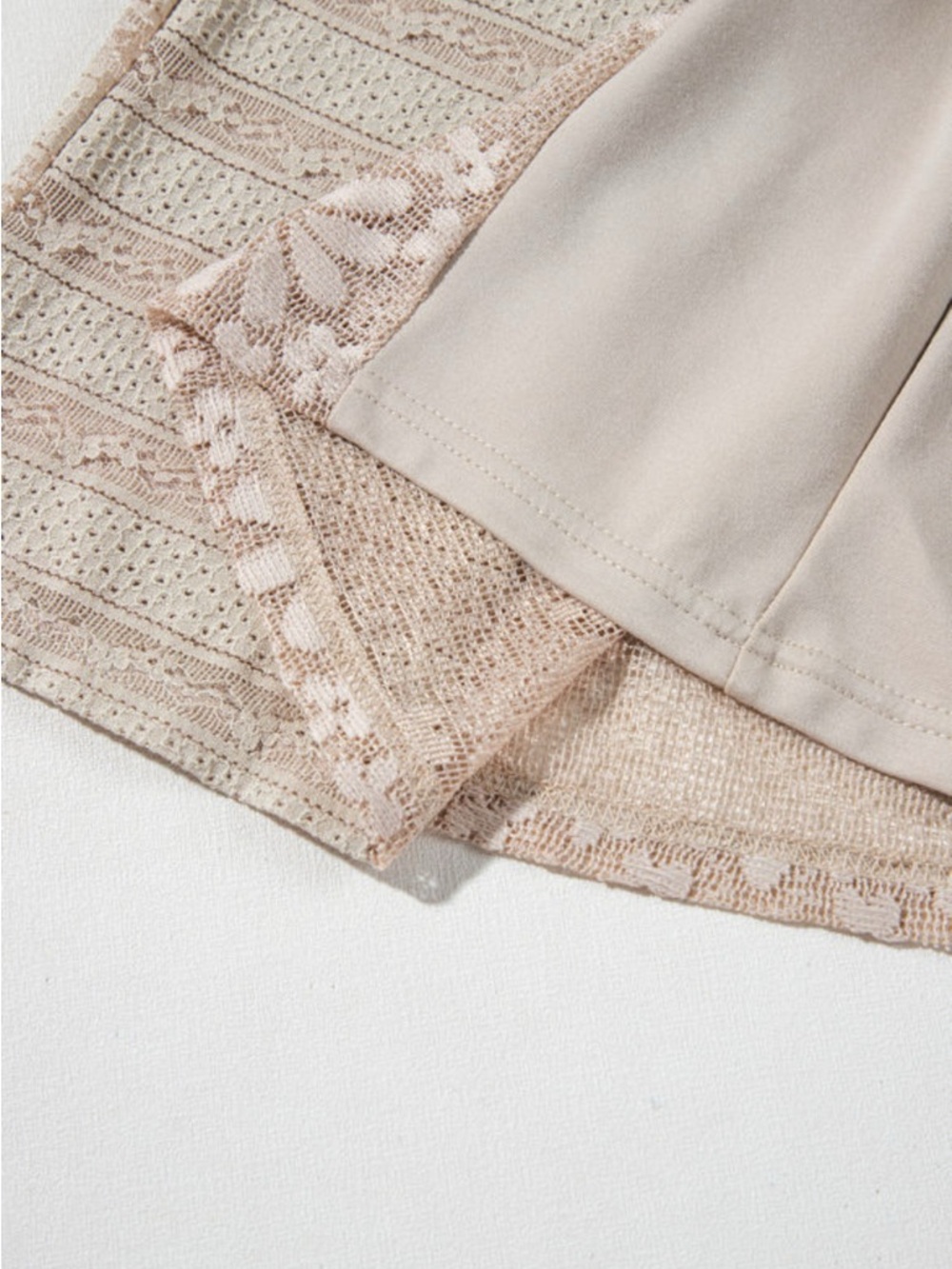 Wide-Leg Lace Insert Pants - Picture 12 of 14